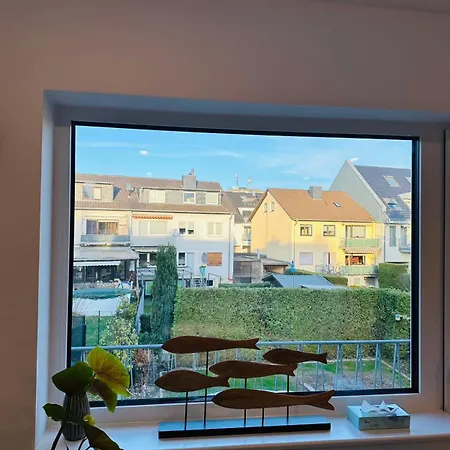 Lakeview 3 Rooms, Parking, Independent Apartment Bonn