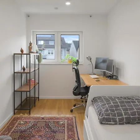 Lakeview 3 Rooms, Parking, Independent Lejlighed Bonn