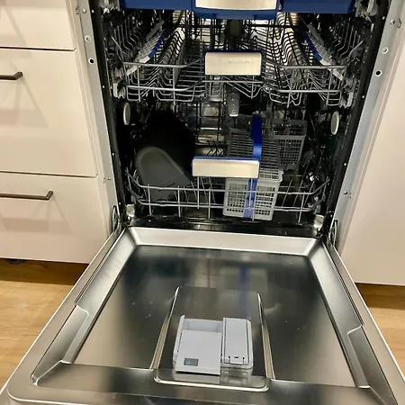 Lakeview 3 Rooms, Parking, Independent Lejlighed Bonn