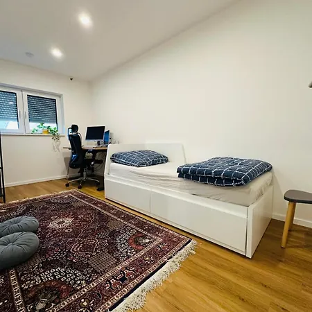 Lakeview 3 Rooms, Parking, Independent * Bonn