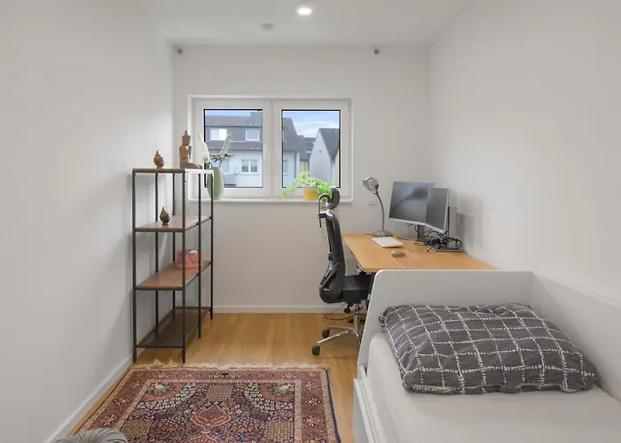 Lakeview 3 Rooms, Parking, Independent Appartement Bonn