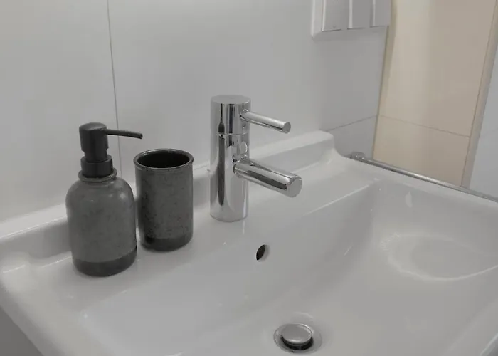 Appartement Lakeview 3 Rooms, Parking, Independent *