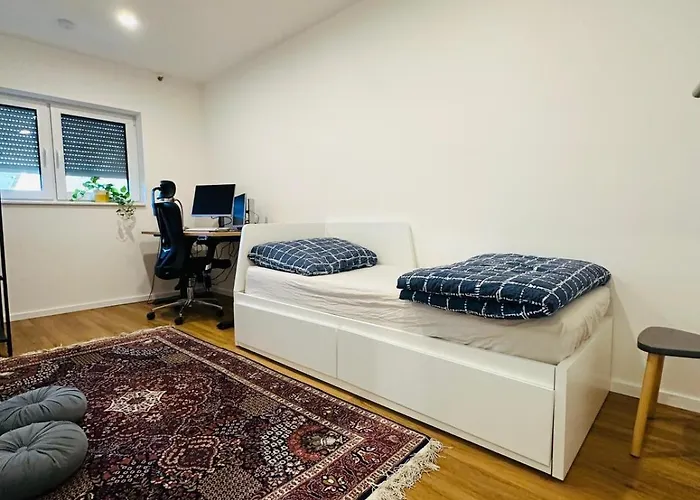 Lakeview 3 Rooms, Parking, Independent * Bonn